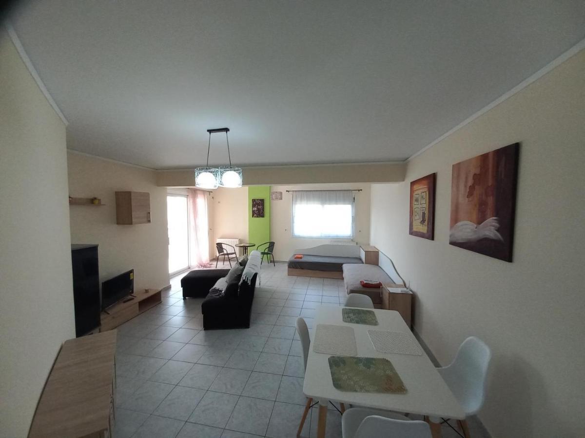 Treasure Star B&B Salamina Esterno foto