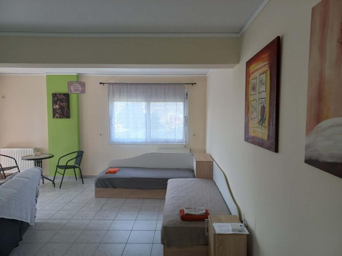 Treasure Star B&B Salamina Esterno foto