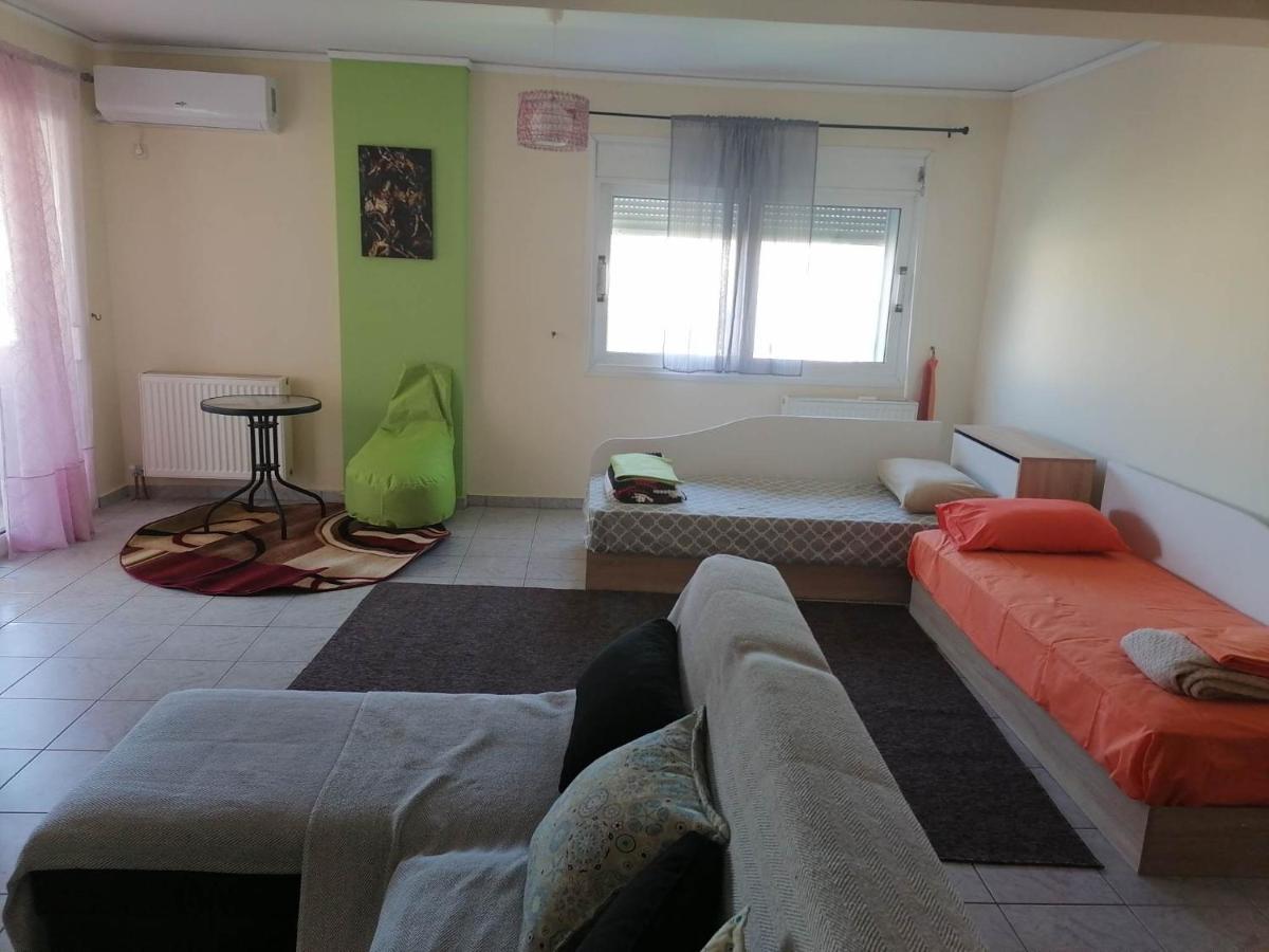 Treasure Star B&B Salamina Esterno foto
